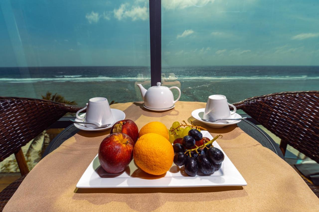 הולהומאל Chen Beach Inn מראה חיצוני תמונה